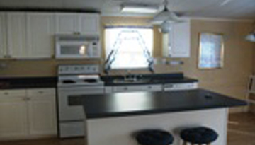 Great Location overlooking lake!