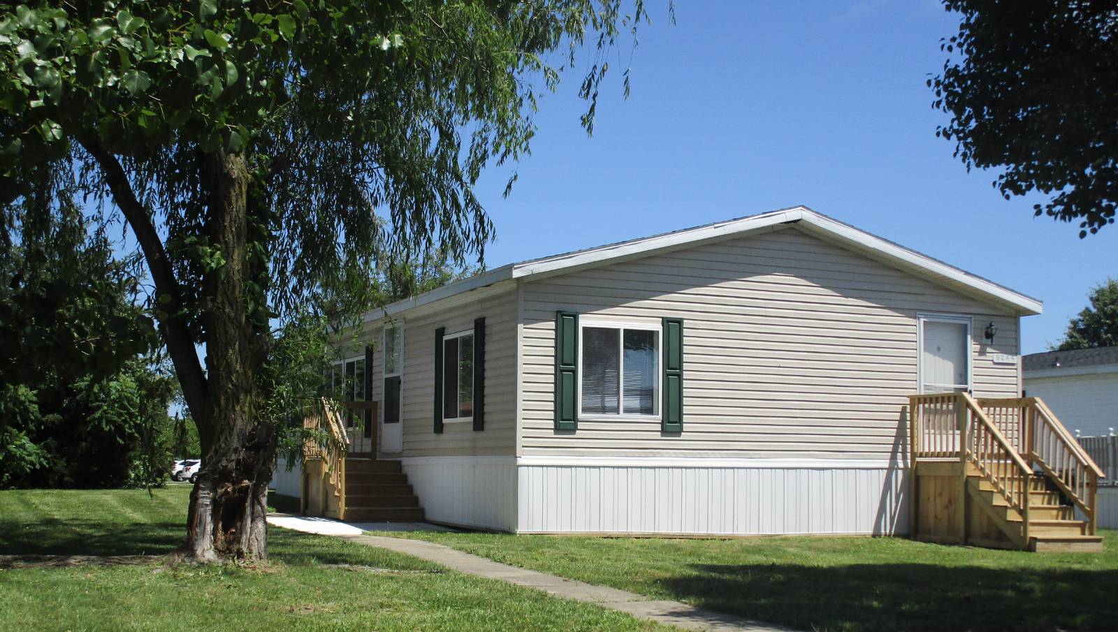 Cozy 3/2 with an open concept!